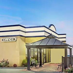 ** Hotel Days By Wyndham Military Circle United States